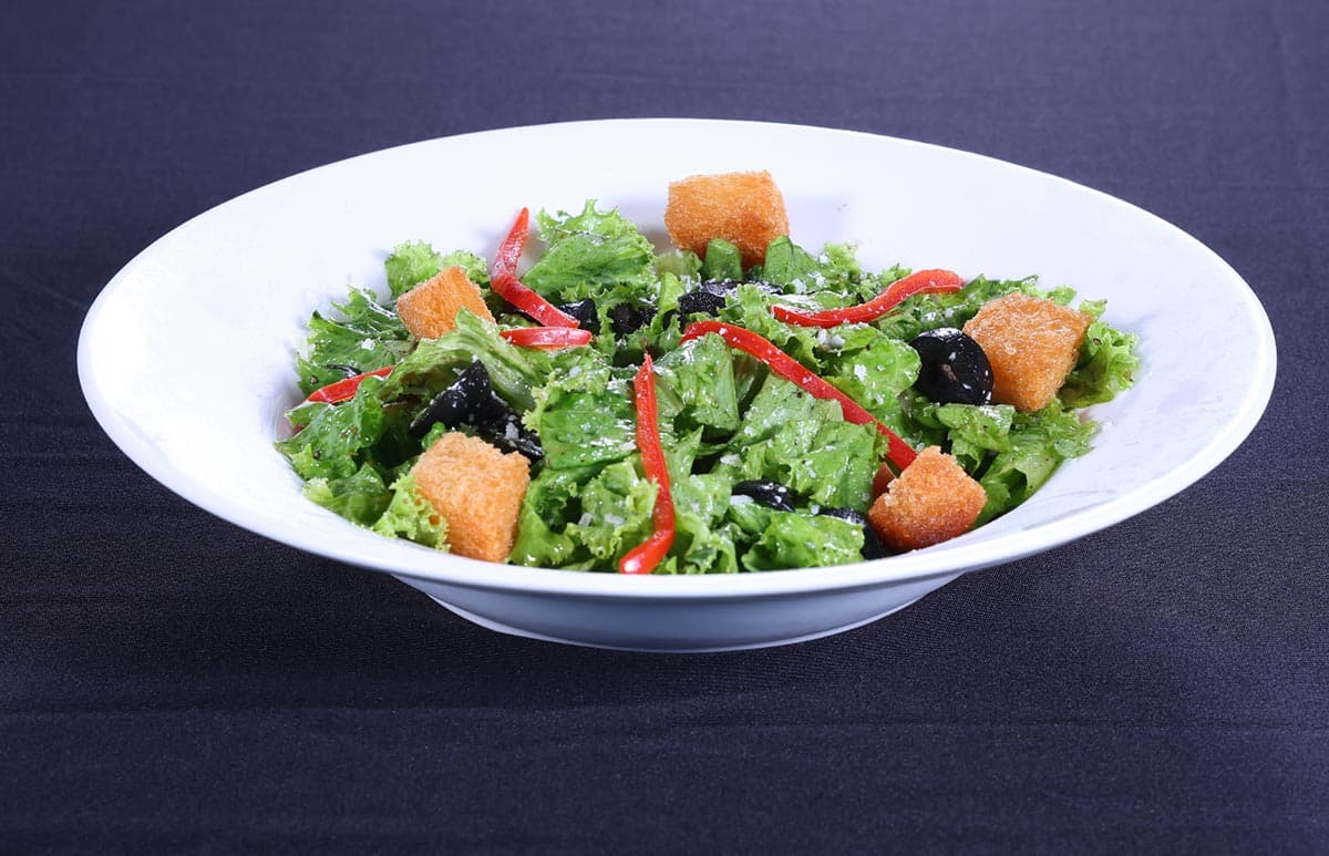 Garden salad with croutons at Foyer