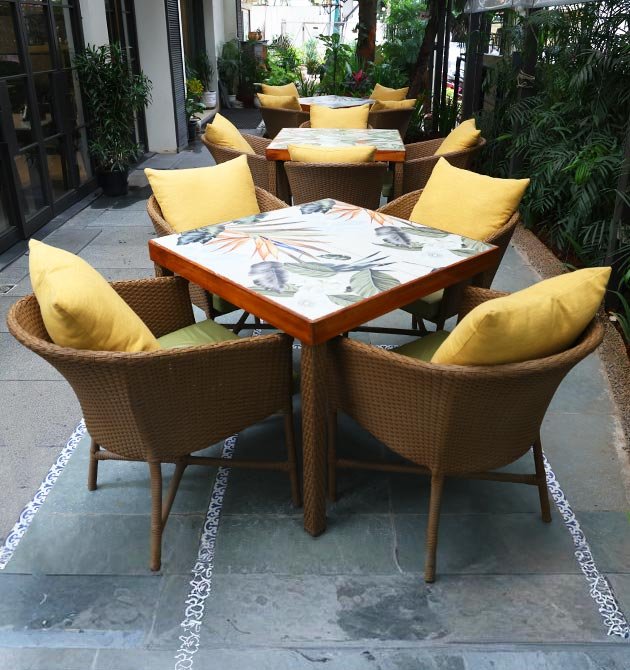 Outdoor dining terrace