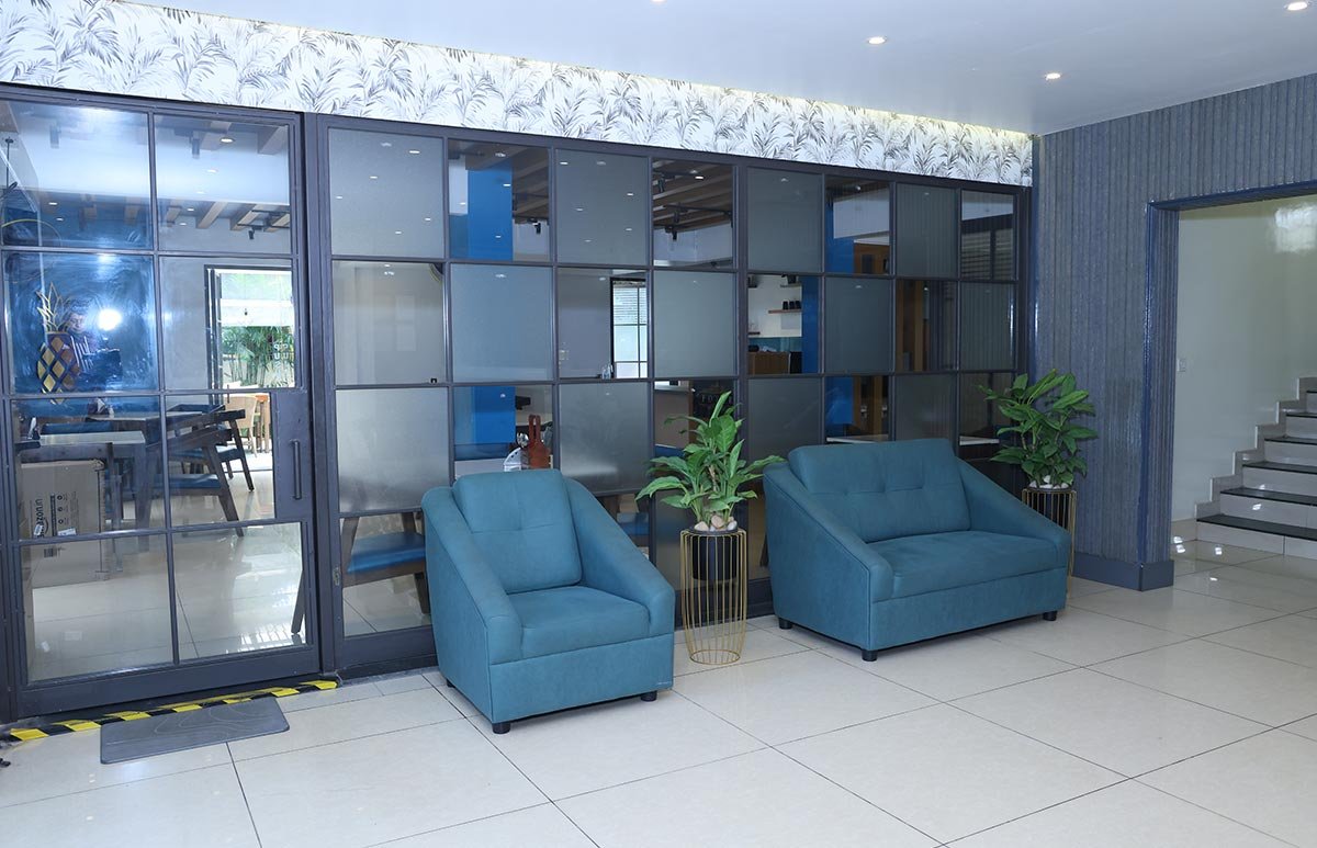 Lobby seating, Cooke Town