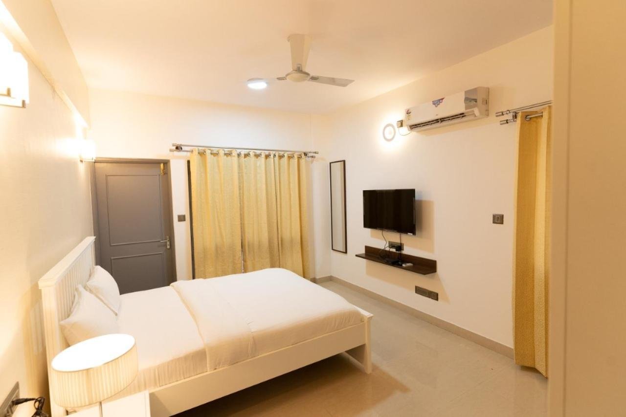 Premium Room bedroom